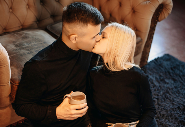 止めないで…？女性を気持ちよくさせる「キスの仕方」4つ