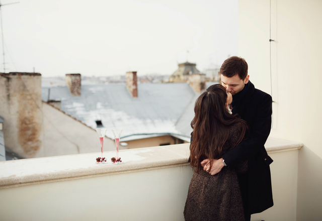 胸が高鳴る♡女性が「ドキッとするキス」の仕方4選