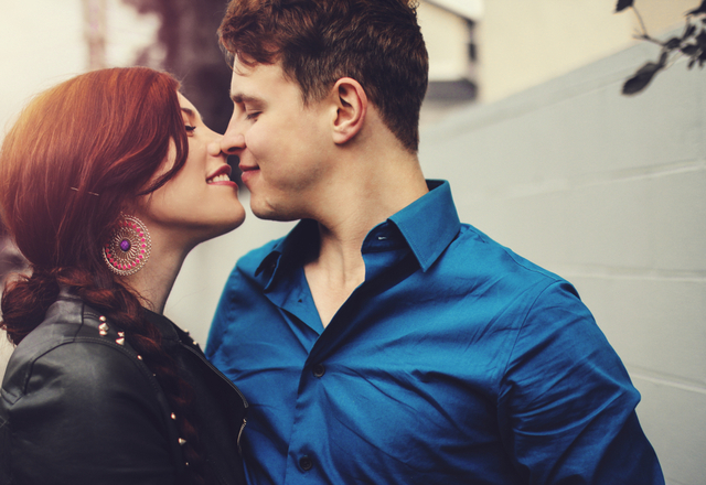 ねえ、今がいい♡男性が「キスしたい」と思う瞬間とは