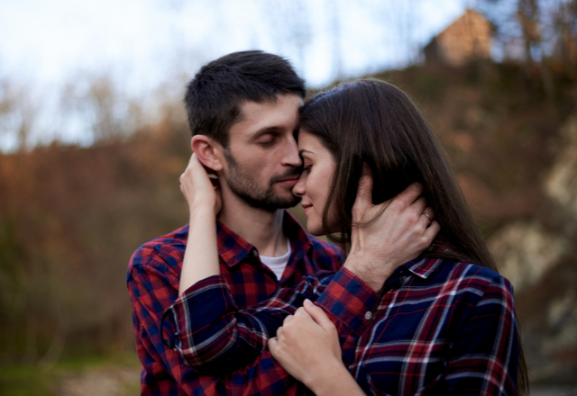 カラダがうずいちゃう…♡女性をムラっとさせる方法～デート編～