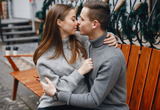今すぐ会いに行きたい♡長続きする「遠距離恋愛のすすめ」