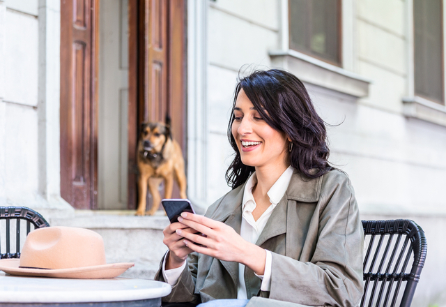 会えなくても大好き…彼をトリコにする「マル秘LINEテクニック」