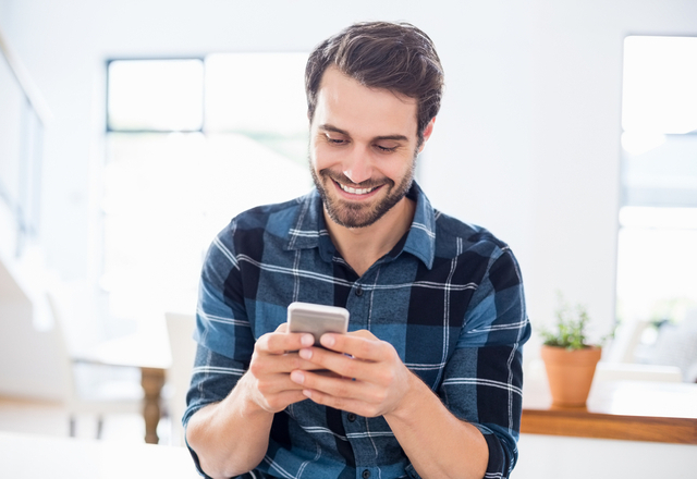 これは卑怯すぎる…♡気になるカレに使うべき「大人LINEテク」