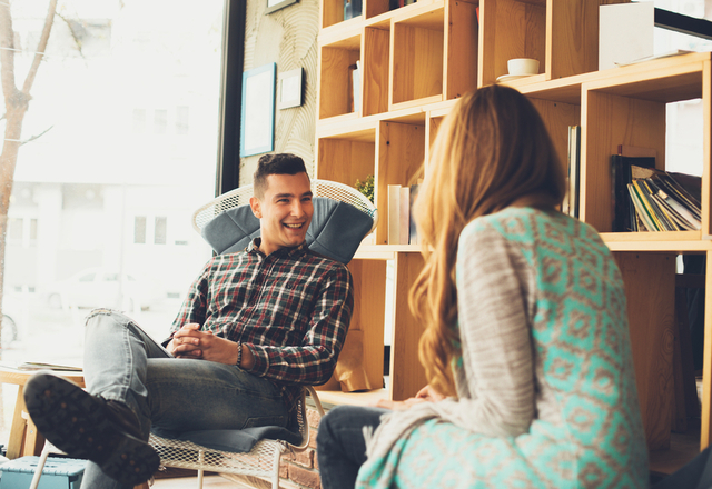 好きなの伝われ♡女性が「本命男性にする」好きサイン〜会話編〜