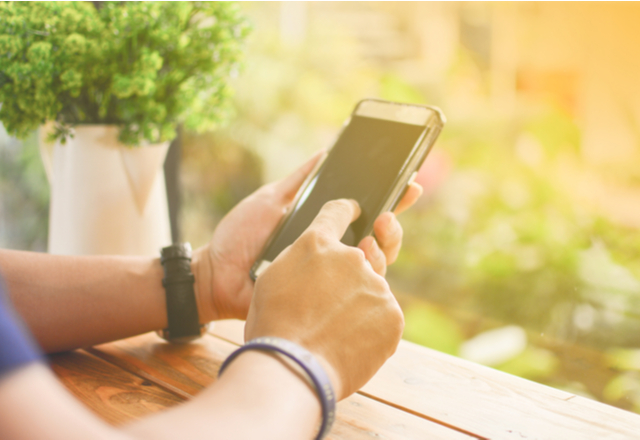 分かりづらすぎ！男性が密かに送ってる好きな女性への「脈ありLINE」