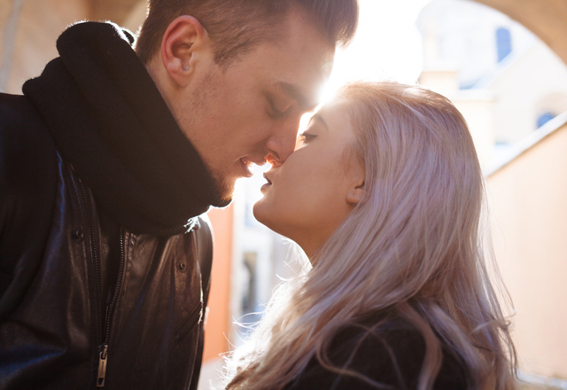 ゾクゾクしちゃう♡女性が【ムラっとくる男性の仕草】4選