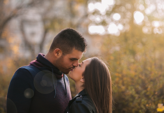 アピールって何をすればイイの？！意中の彼の【恋愛対象に入る方法】4つ