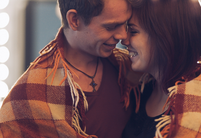 離れたくないな…♡いい雰囲気を作る【男性から好かれる香り】とは