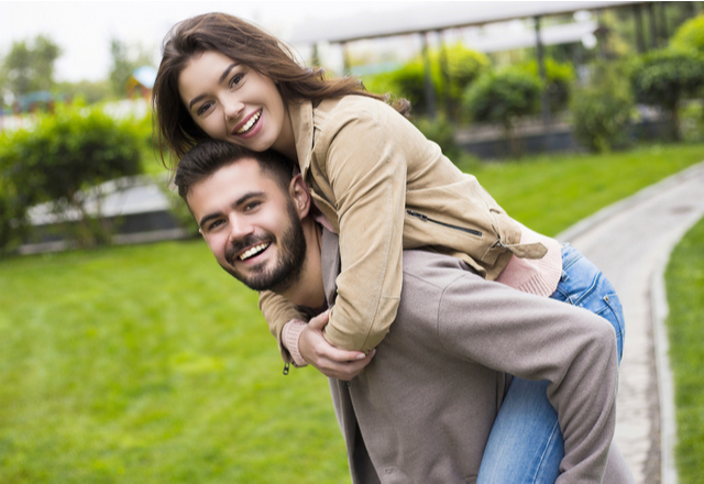 【愛され度チェック】妻はどのくらい好きでいてくれてる…？～ハグ編～