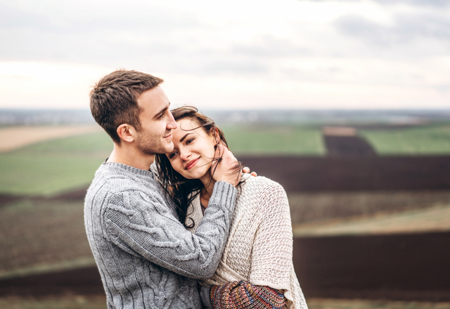 もうちょっとこのままがイイ。女性がとろんとする「抱きしめ方」