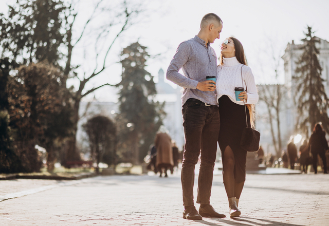 ずっとそばにいてください！男性が「付き合ってよかった」と思う女性