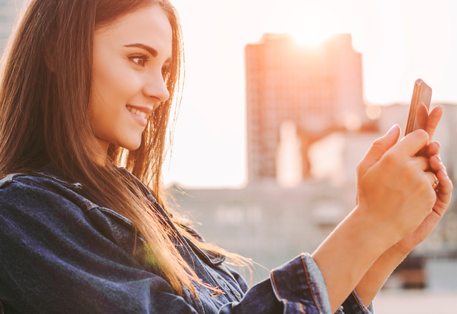 「好き」って言えないから…！女性が送る【脈アリLINE】の内容とは