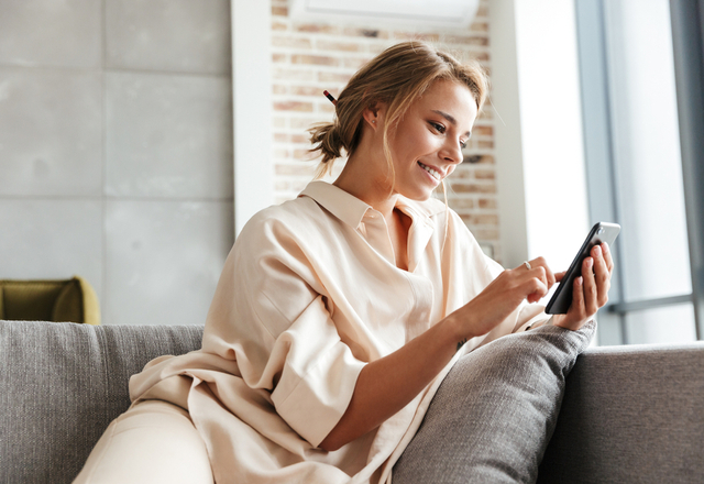 「声聞きたいなぁ…！」意中の彼と【LINE電話をする口実】とは