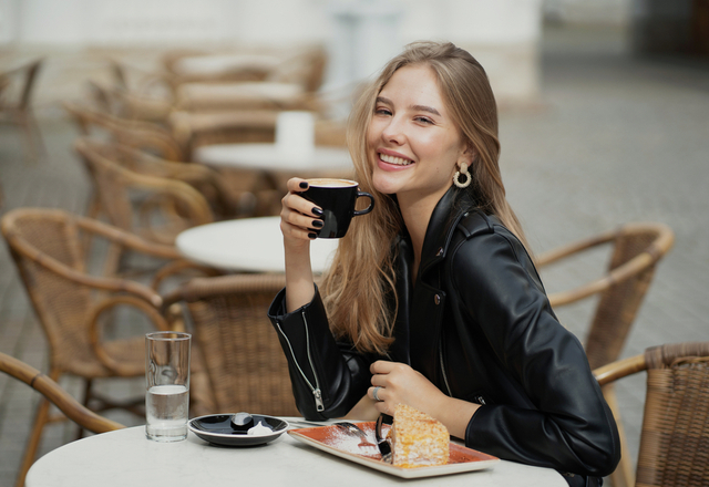 いつ見てもキレイ…！「自分のスタイルがある女性」が絶対にやらないこと4つ