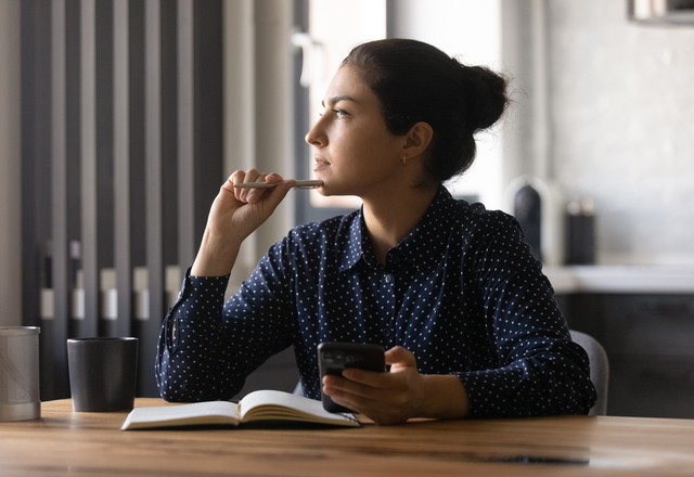 「質問しているのに…！」男性が【既読無視をする】理由4つ