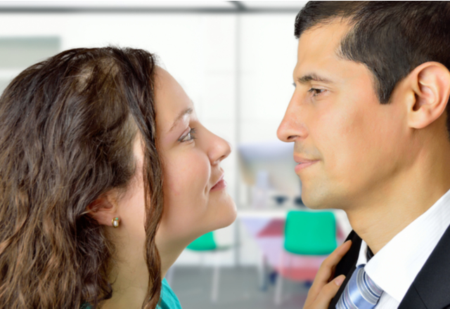 駄目だって分かってるけど…夫が「浮気したくなる瞬間」とは〜職場編〜