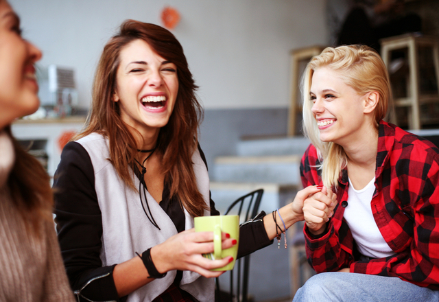 【愛され性格美人度テスト】「女性からも好かれている自信」ありますか…？