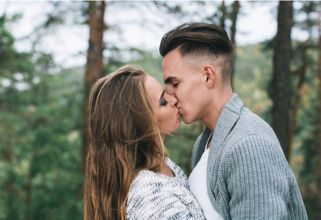 衝動に駆られるっ♡男性が【キスしたくてたまらなくなる瞬間】とは