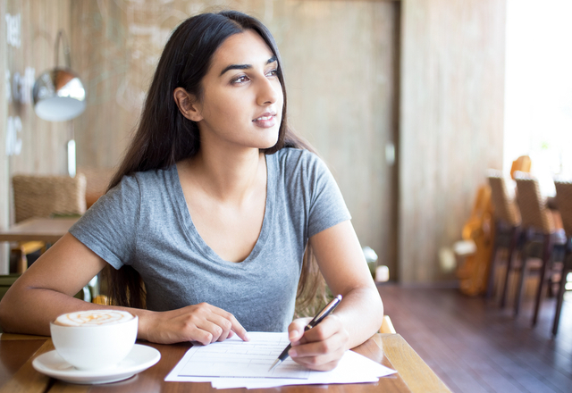 独特のオーラ…！【一匹狼でもOKな】媚びない女性たちの共通点