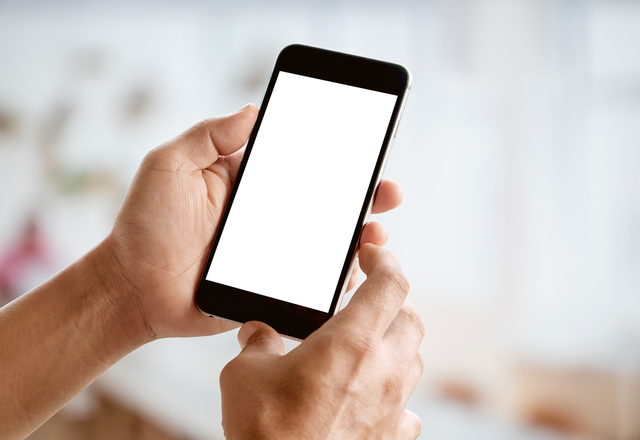 【男性心理】脈アリってこと…？！男性が「即既読をつける」心理って？