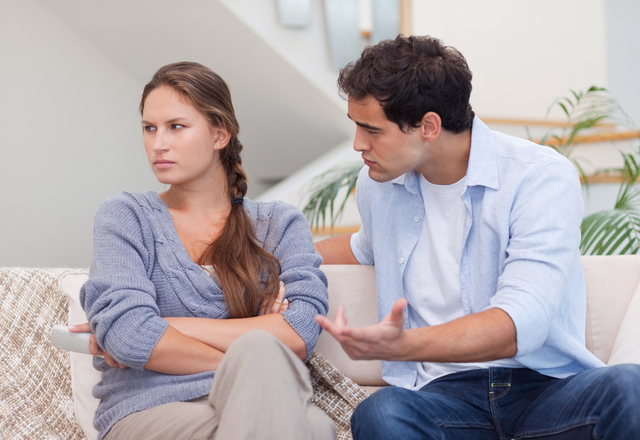 頭にくる…！妻が「イラッ」とする【夫の言動】って？〜休日編〜