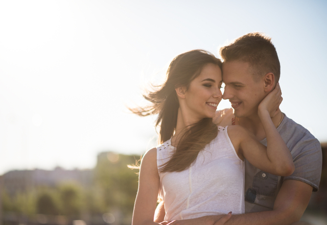 癒しです！男性が「守ってあげたい」と思う【女性の特徴】4つ