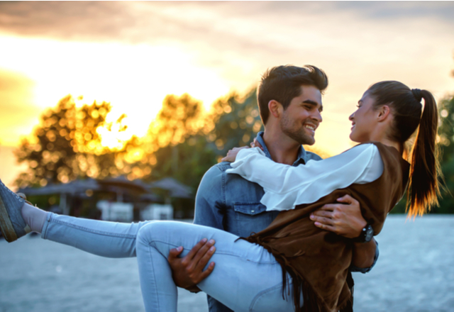 「今までごめんな…！」浮気性な彼を【一途にさせるテク】4つ