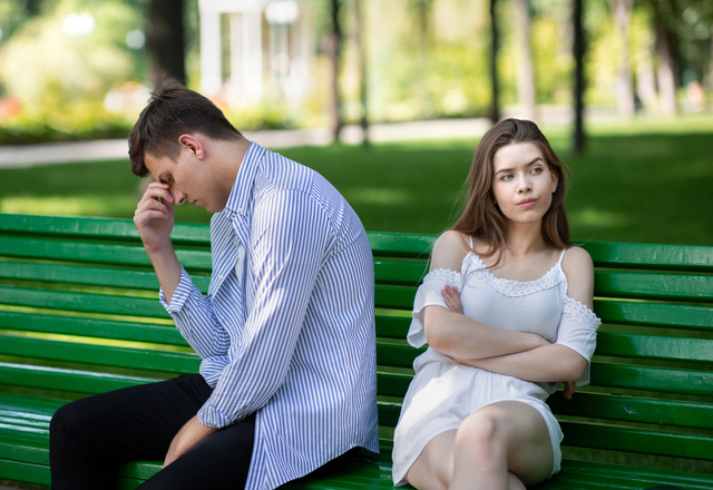 えっなんでフラれたの…？！「微妙な女心」に触れちゃった瞬間4つ