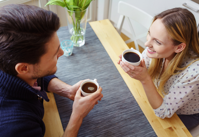 好きアピに気付いてよ。女性が見せる「本命サイン」って？