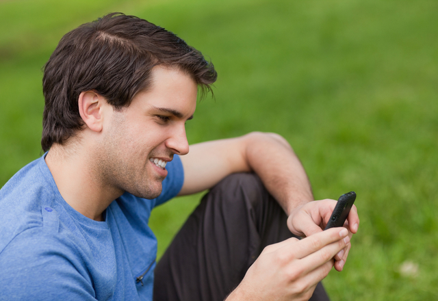 大人の色気！男性がキュンとしちゃう【年上女性からのLINE】4選