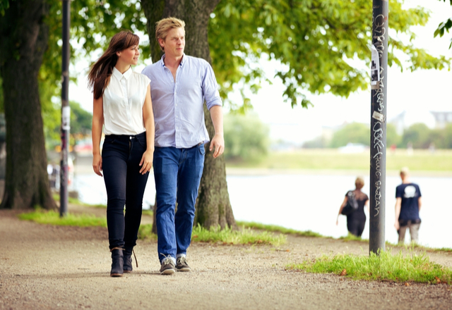 ドキドキしちゃう？！気になる男性の隣を歩くときに「意識すること」4つ