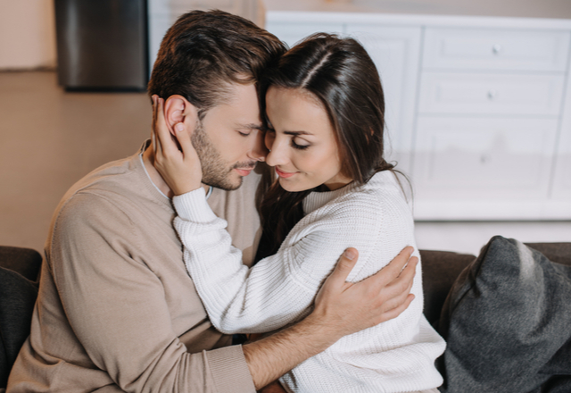 女心は複雑？！女性が思う【落ち込んでいる時にして欲しい事】って？