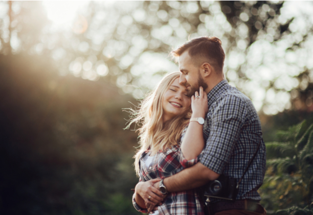 悪用しないでね？女性をムラっとさせる「ボディタッチ」とは