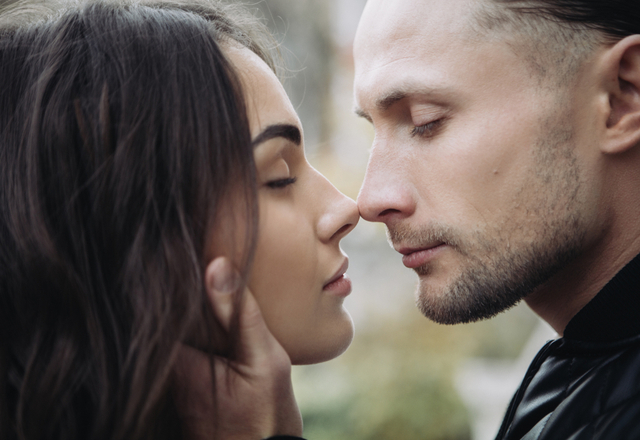 【保存版】キュンが止まらない…！女性が「憧れてるイチャイチャ」6選