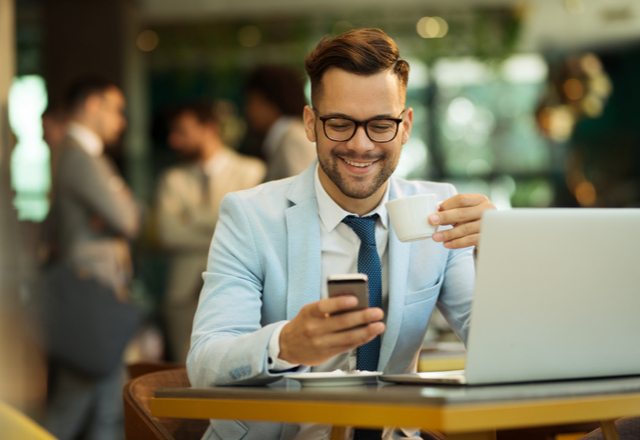 君のために稼ぐぞ！夫が仕事中に来ると頑張れる【妻からのLINE】って？