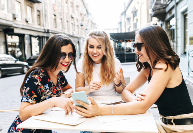 波風立てないのが大事！？「グループLINE」で予定を立てる時のコツ！