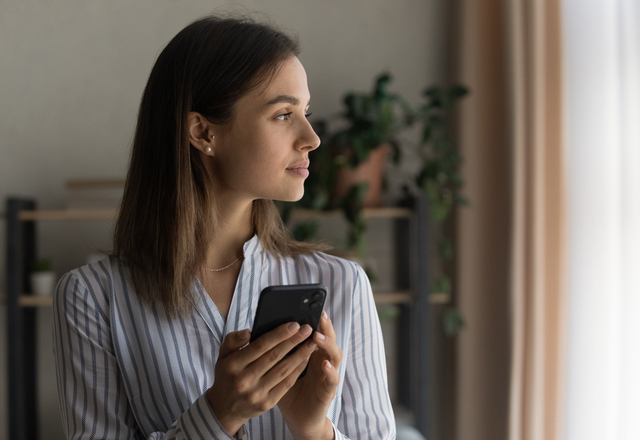 「どのくらいがベスト？」男性から好かれる『LINEの頻度』って…？