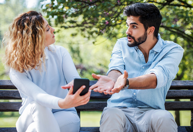 「忙しかった…」ってほんと？彼から「LINEの返信が来ない理由」とは