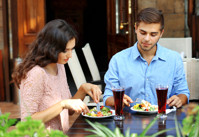 直接NOは言いにくいでしょ！女性が見せる「脈ナシアピール」