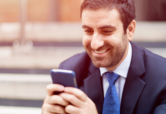 魅力に溢れてる！男性が「イイ女」認定する【女性からのLINE】の特徴