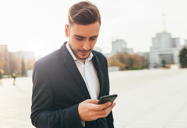 あ～たまらないっ♡男性をムラっとさせる「女性のふとしたLINE」とは