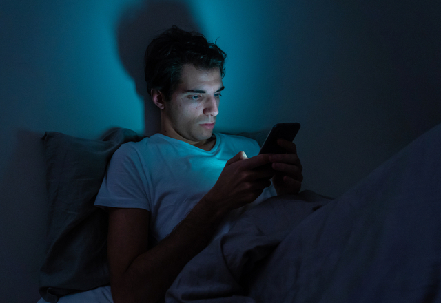 実は疲れているかも…「LINE」で分かる【彼のストレス度】チェック