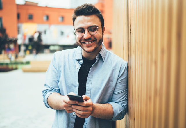 男性が「結婚したい！」と感じる【彼女からの気遣いLINE】4つ