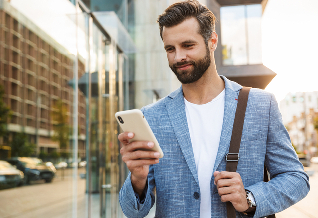 愛され妻ならこう送る♡仕事帰りの夫へ贈る「天使LINE」とは…