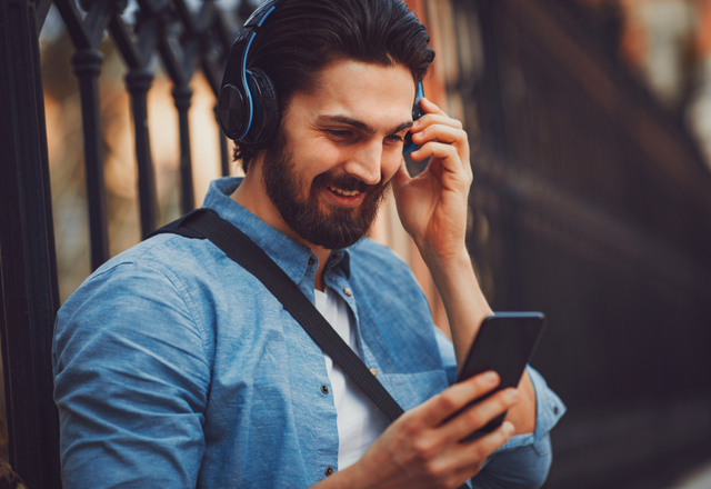 これだけ押さえておけば完璧！男性がデレっとする「LINEの送り方」4選