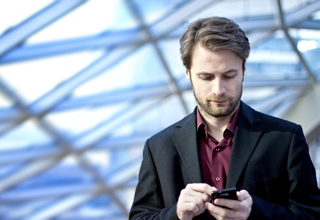 【女性必見】こんな内容送ってない？モテる女性が「LINEでしないコト」4つ