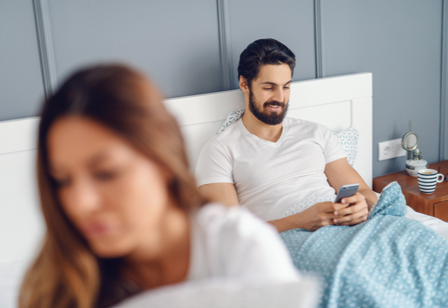 彼は誠実男性？！LINEの送り方で分かるカレの「遊び人度チェック」