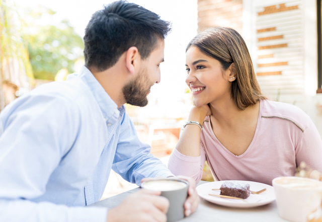 「付き合えて本当に幸せ！」彼が“自慢したくなる彼女“の特徴って？