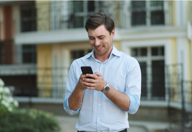 マジで大切にすべし！「幸せにしてくれる男性のLINE」の特徴って？