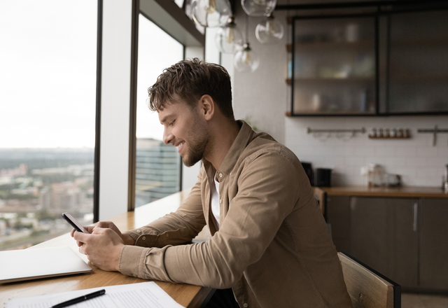 話が止まらない～！モテ女から学ぶ【LINEで使える会話術】4選